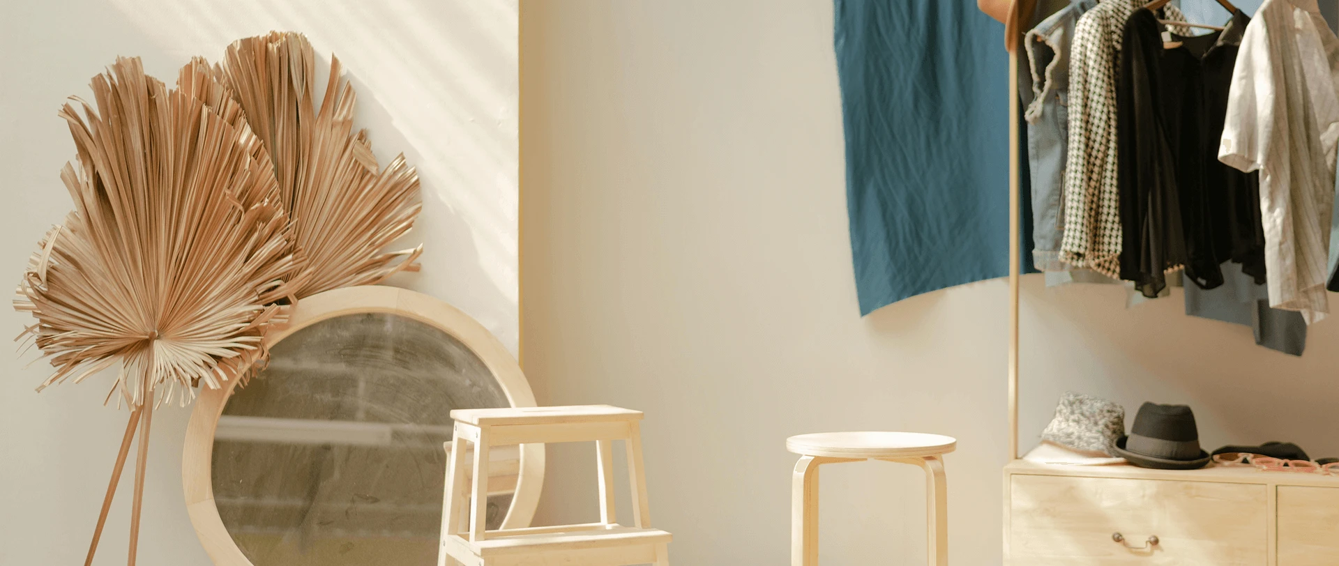 What Is The Importance Of Office Furniture In Company Workplace?