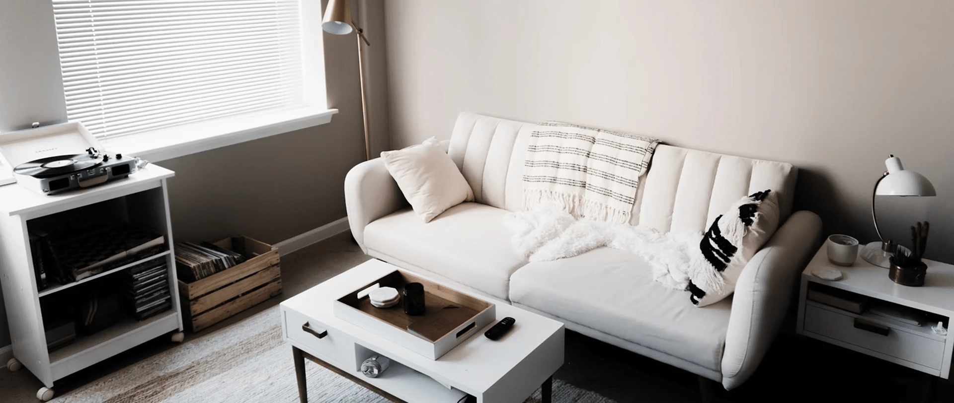 Solid Wood Vs Engineered Wood – Choosing The Right One For Home!